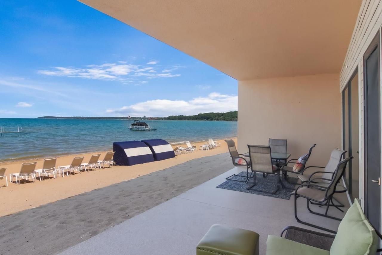 טראוורס סיטי Sugar Beach Villa 1012 Luxury Waterfront Condo מראה חיצוני תמונה
