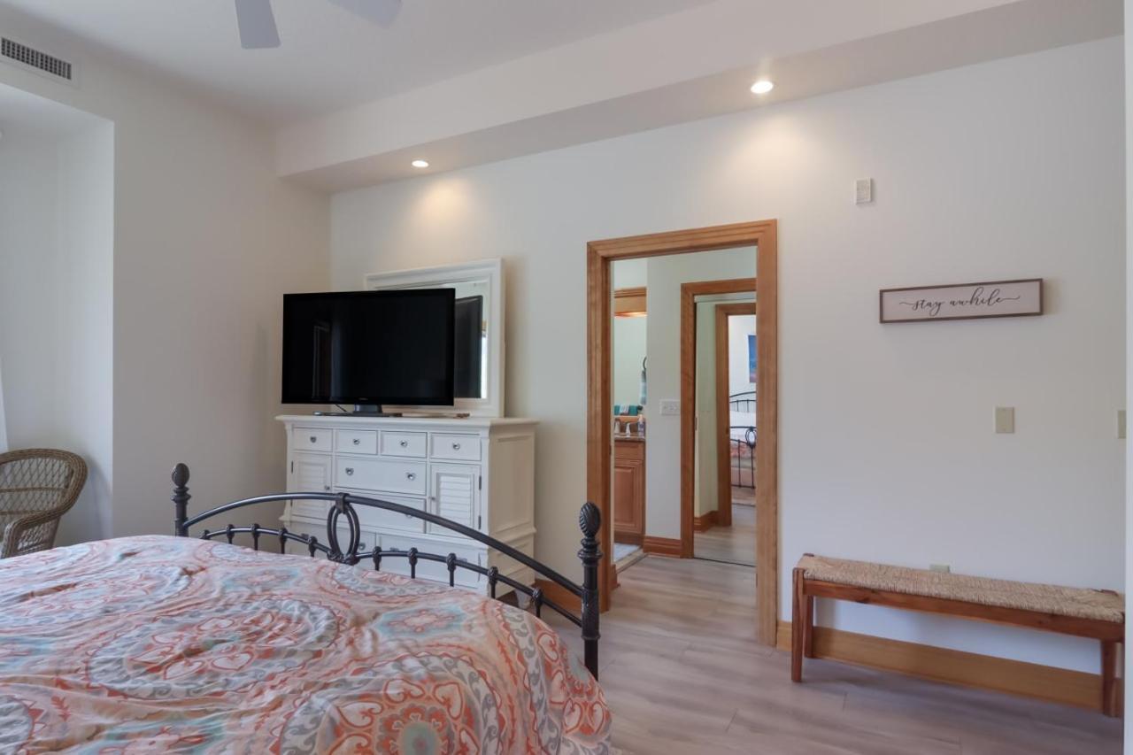 טראוורס סיטי Sugar Beach Villa 1012 Luxury Waterfront Condo מראה חיצוני תמונה