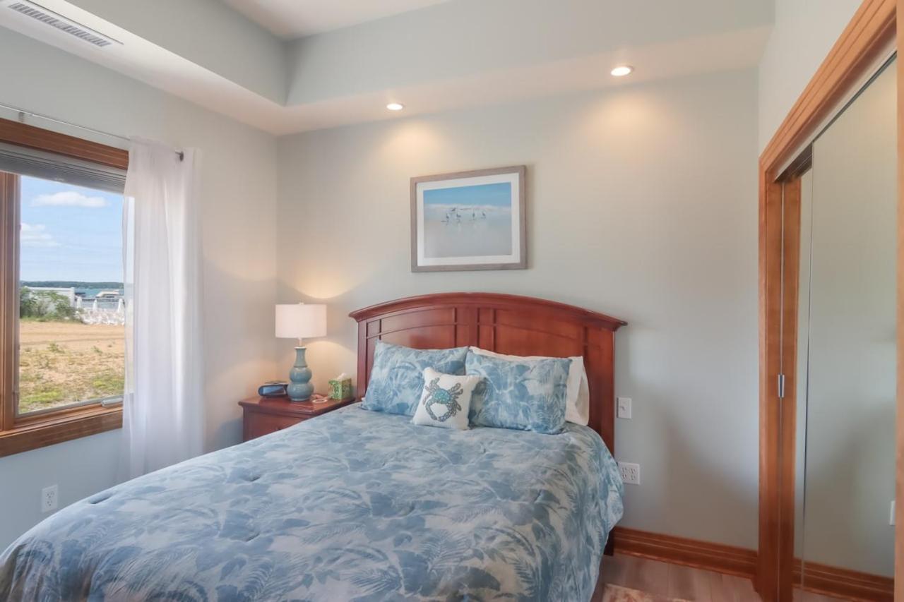 טראוורס סיטי Sugar Beach Villa 1012 Luxury Waterfront Condo מראה חיצוני תמונה