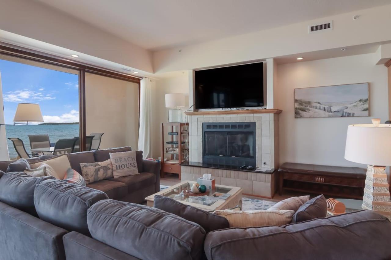 טראוורס סיטי Sugar Beach Villa 1012 Luxury Waterfront Condo מראה חיצוני תמונה