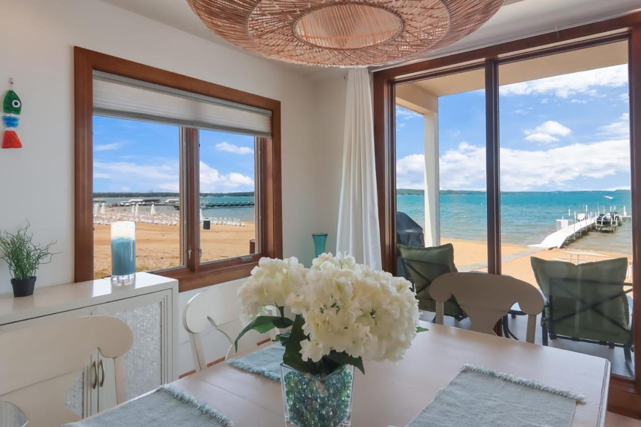 טראוורס סיטי Sugar Beach Villa 1012 Luxury Waterfront Condo מראה חיצוני תמונה